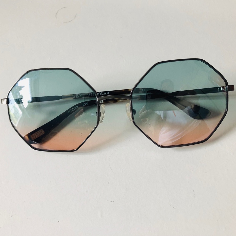 BRAND NEW Sunglasses with Case - Picture 7 of 8